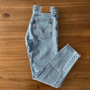 Levi’s Wedgie Straight Jeans